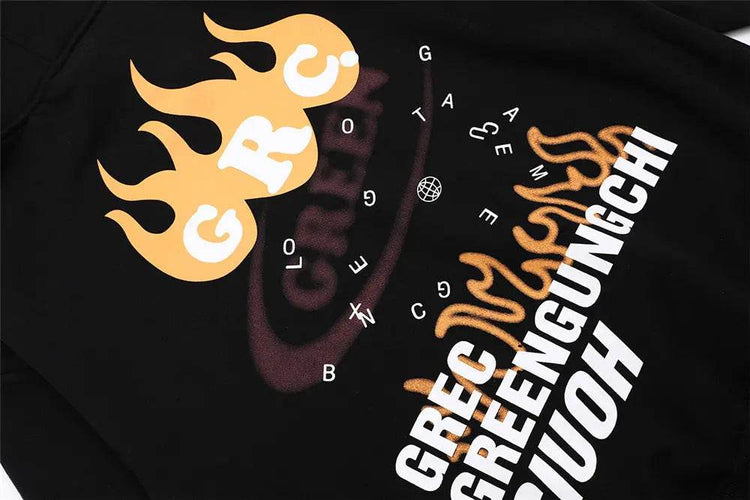 Street trend hoodie - pluto essentials