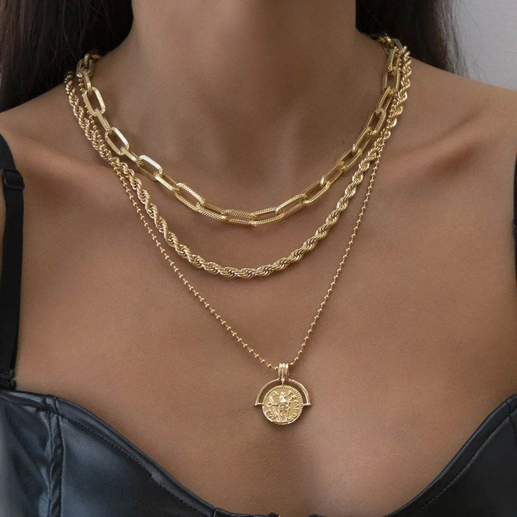 Hip-Hop Punk Style Metal Square Clavicle Necklace Women - pluto essentials